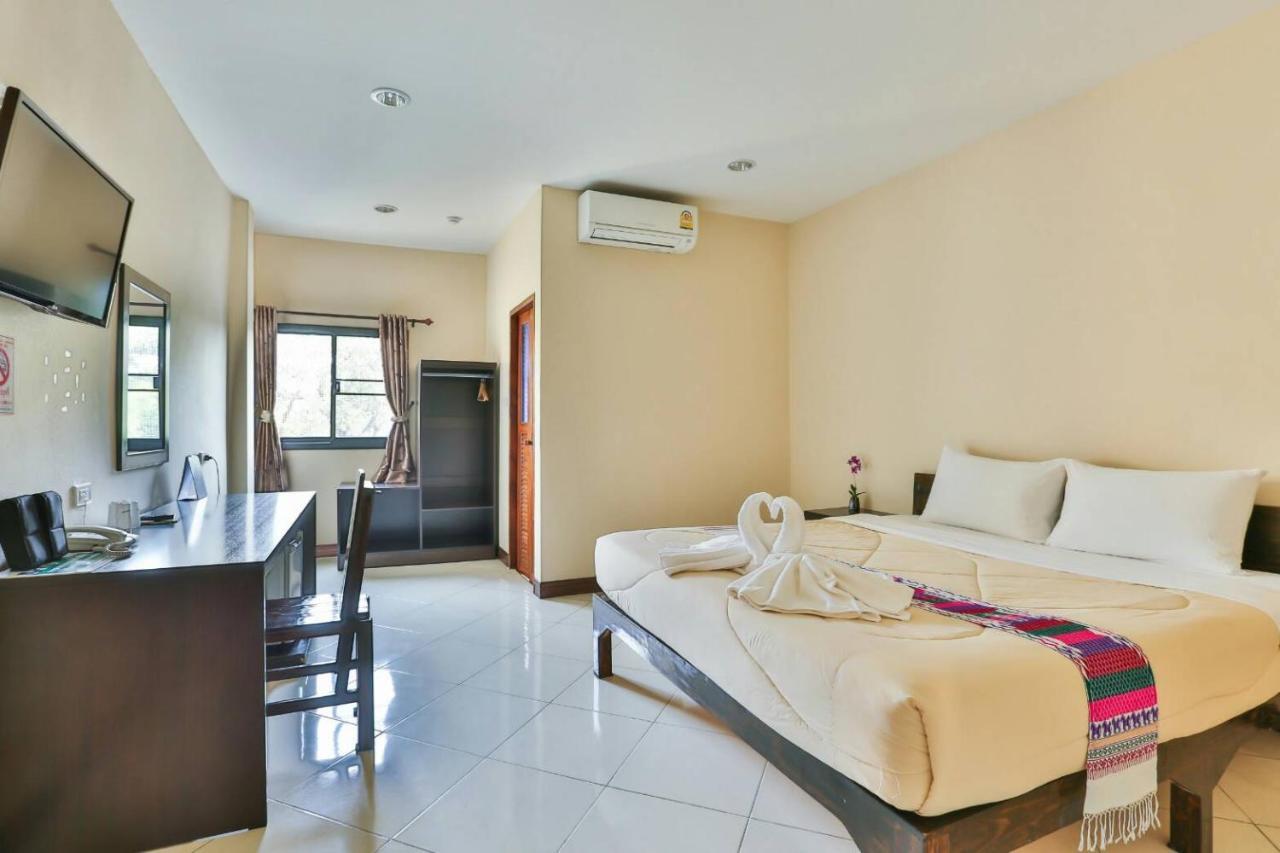 Boonme Heritage Phitsanulok Ngoại thất bức ảnh